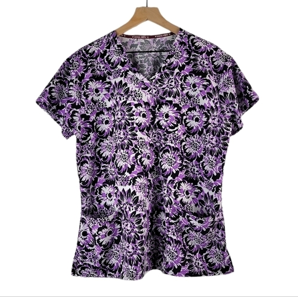 🟢 3 for $30 🟢  DIVINE STRETCH V-NECK SCRUB TOP - Picture 1 of 6